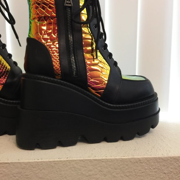 PRE LOVED - Radioactive Platform Boots BLK/7 - SH260 - Picture 7 of 11